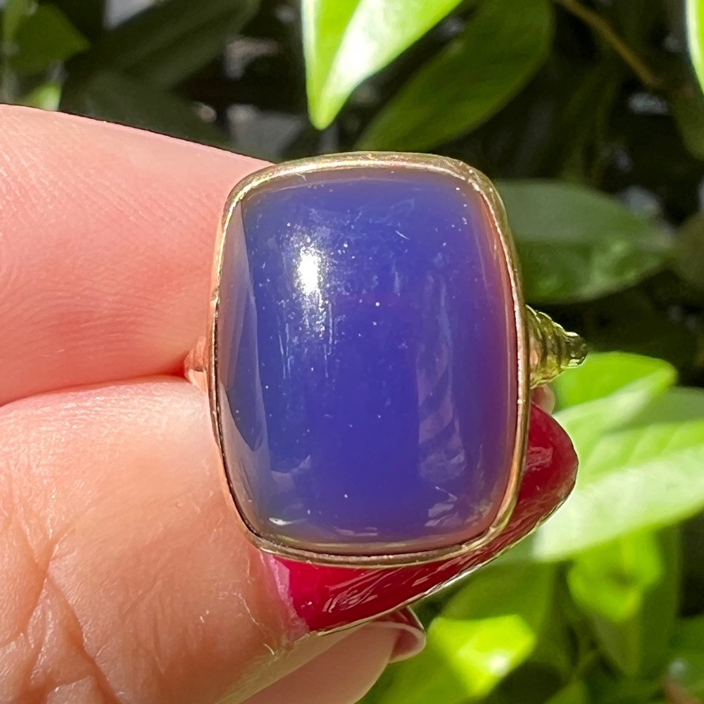 VINTAGE 14K YELLOW GOLD BLUE PURPLE CHALCEDONY CABOCHON RING EUROPEAN HALLMARK - Picture 16 of 16